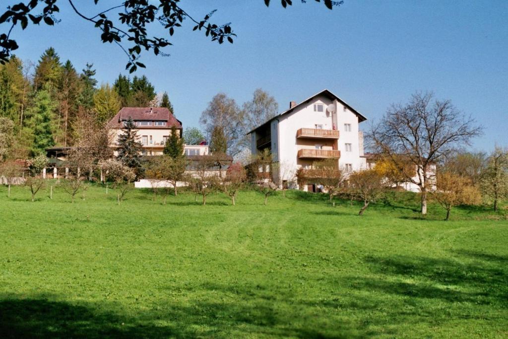 Bed and Breakfast Landhaus Waldfrieden Lassnitzhoehe Exterior foto